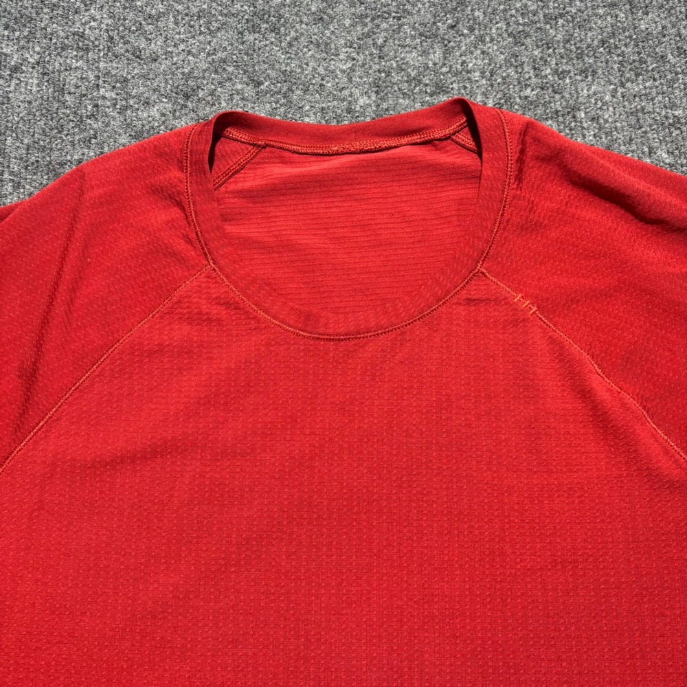 Lululemon Metal Vent Tech Short Sleeve Shirt Red Mens Training Top